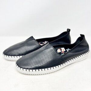 Bobs Skechers Womens Black Leather Lacing Detail Perforated‎ NWOB Size 7.5 M